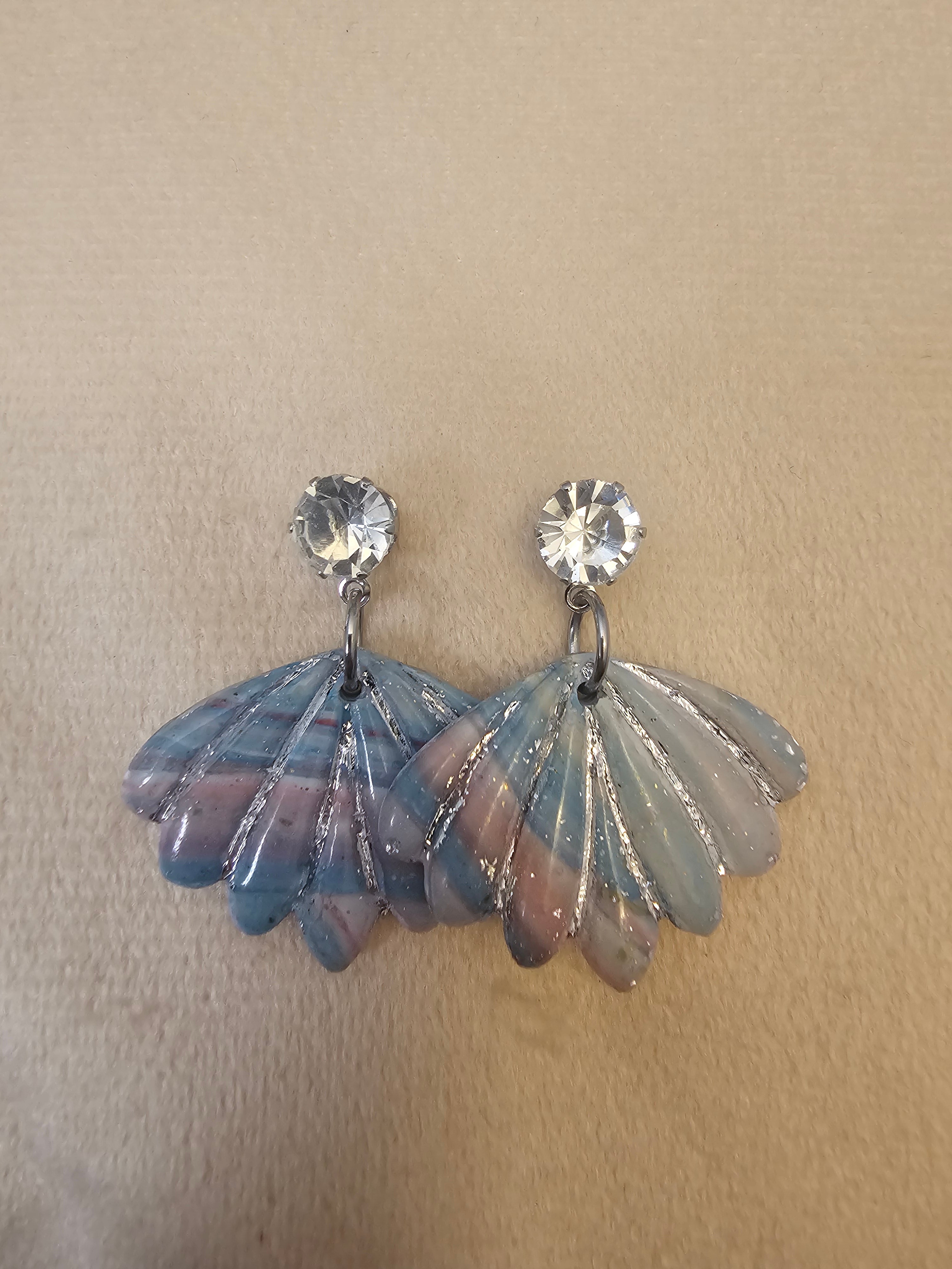 Pink Blue feathers
