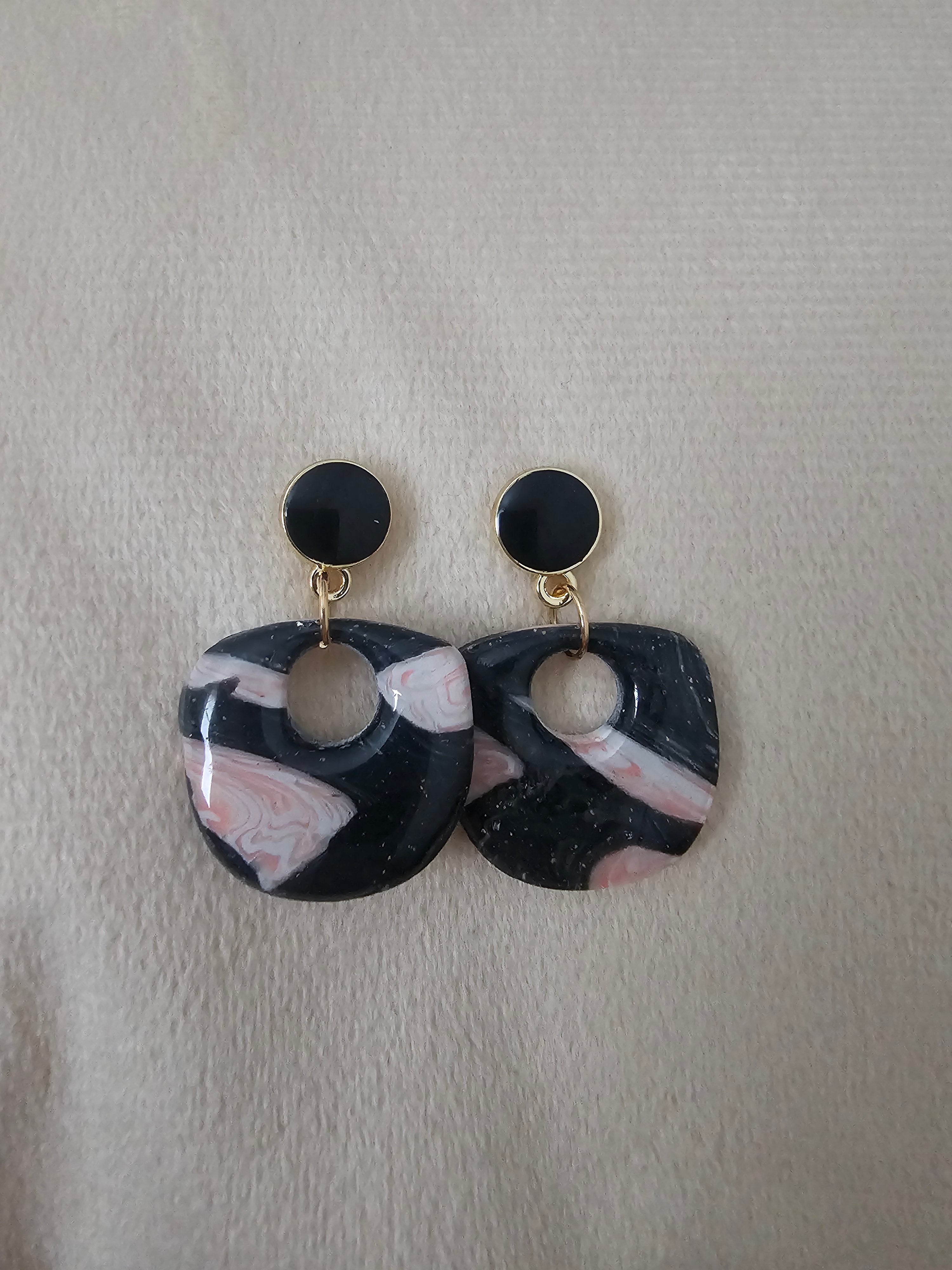 Black pink delight